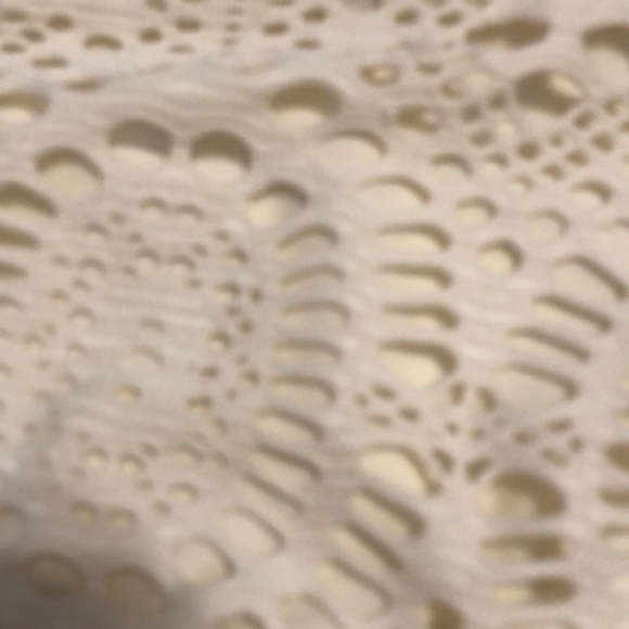 Beautiful cream bikini - Picture 2 of 3